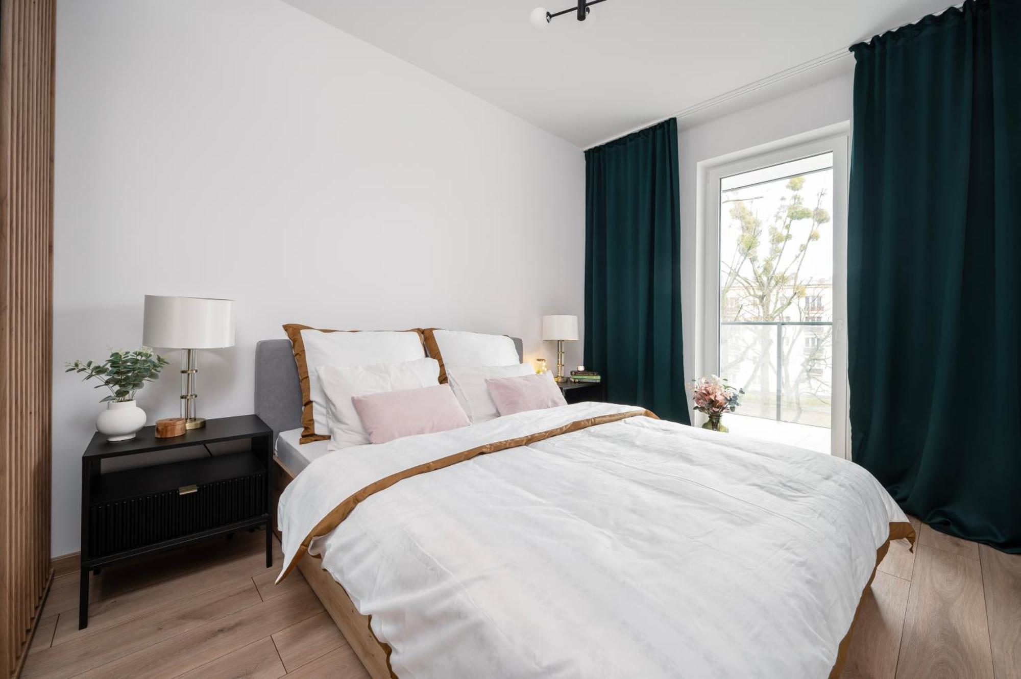 Manufaktura Residence - Apartamenty Prestiz Z Garazem Podziemnym I Dwoma Lazienkami Łódź Dış mekan fotoğraf