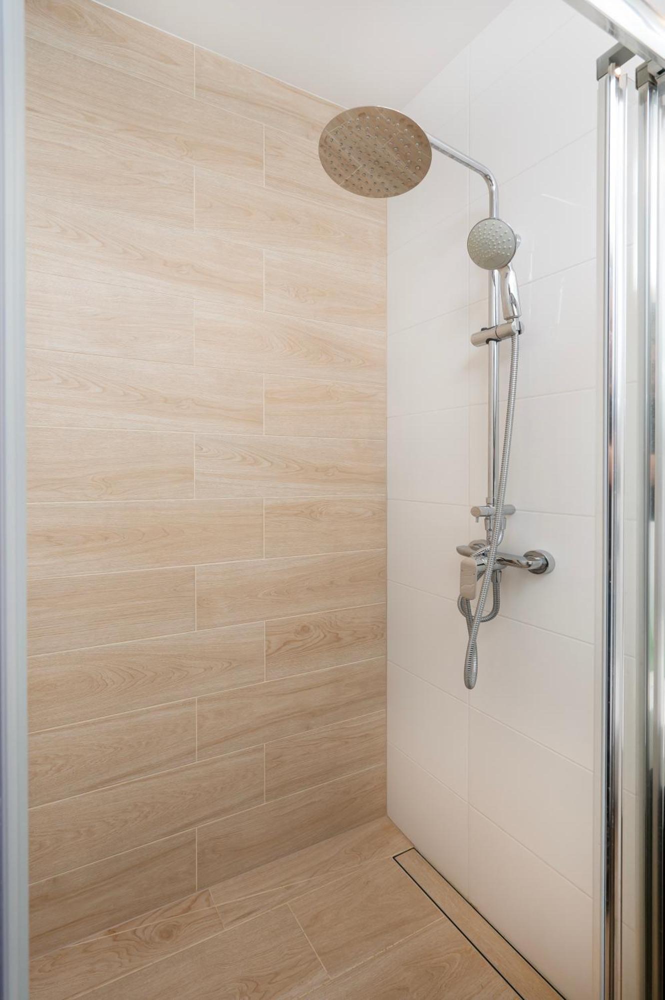 Manufaktura Residence - Apartamenty Prestiz Z Garazem Podziemnym I Dwoma Lazienkami Łódź Dış mekan fotoğraf