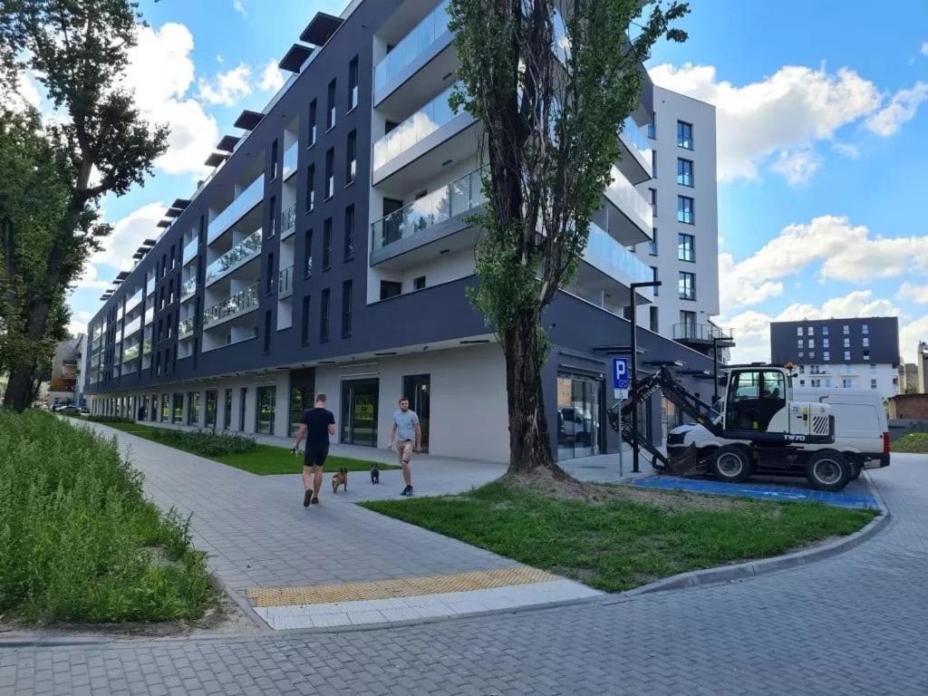 Manufaktura Residence - Apartamenty Prestiz Z Garazem Podziemnym I Dwoma Lazienkami Łódź Dış mekan fotoğraf